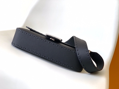 フェンディバッグ内部構造